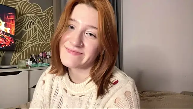 ewaderobertis (F teen) - Let's take off my top?