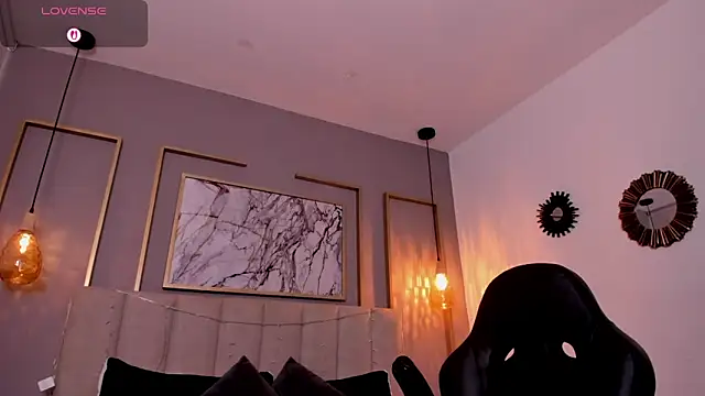 samantha_brooke (F young) - rub domi on my nipples & rub pussy