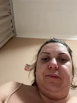 virag (Ask my age) - Ajándék 10perces videó