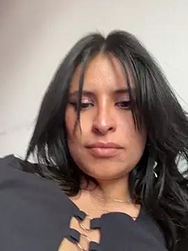 Webcam Model (_elektrah)  is live.Free join now!