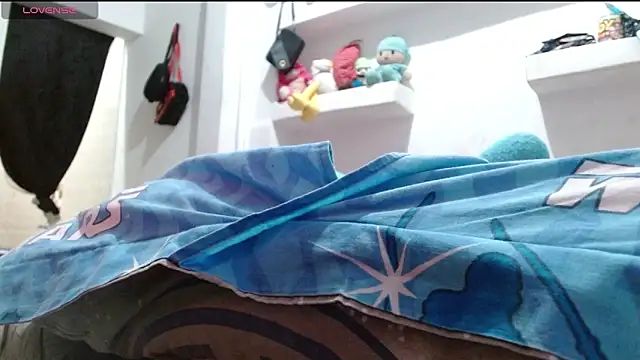 luna_hawks (F young) - double dildo pussy