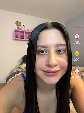 Webcam Model (lucy_grey25)  is live.Free join now!