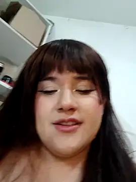 ItsNaiixa live sex cam