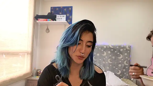 LunaisBack live sex cam