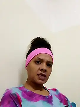 pia228 - Pia228's free webcam - UK Sex Cams