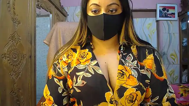 sehjadi_kayrahh (F young) - Cream on boobs 🥵🔥