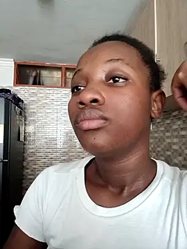 Webcam Model (kharoll)  is live.Free join now!