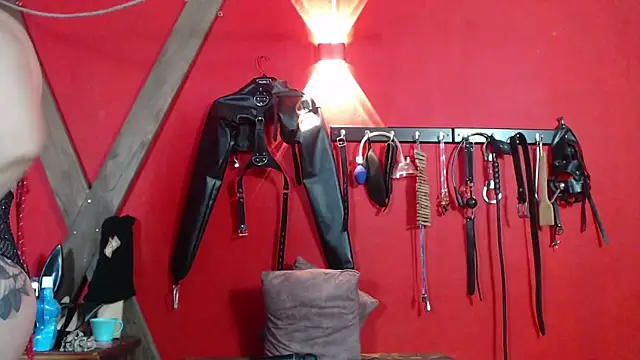 kinky_slave_ live sex cam