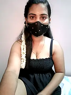 Webcam Model (Nithyatamil)  is live.Free join now!
