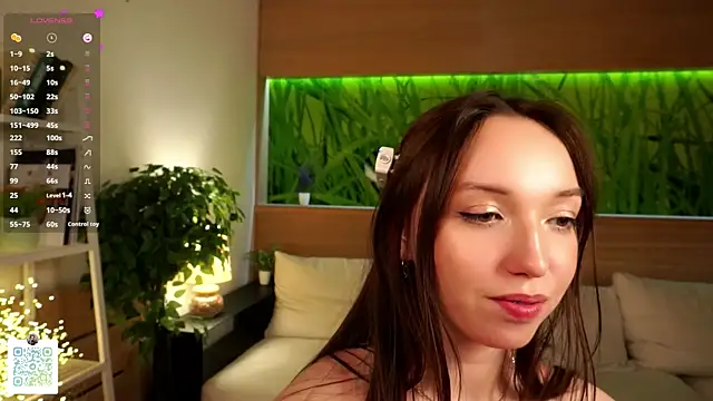 cassiemauzy (F teen) - shake my tits closely to you ^^