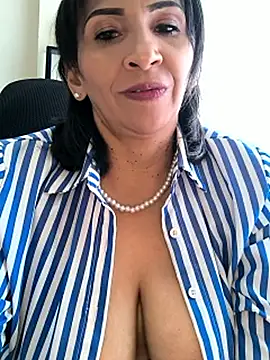 Webcam Model (Mrsvictoriaaa)  is live.Free join now!