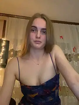 lunavey (F teen) - Who's spoiling me today?🤭