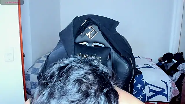 tommy_bred - Tommy_Bred's free webcam - UK Sex Cams