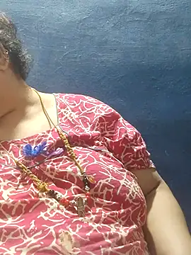 tamilthanushri live sex cam