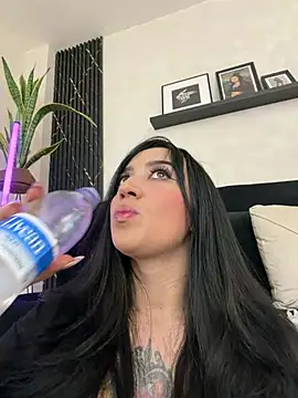emmyevans1 - EmmyEvans1's free webcam - UK Sex Cams