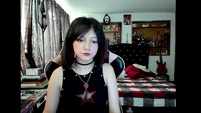 Watch Maki_Zein_ live on EroticFlix - High definition streams