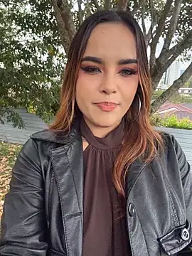 Watch Sammy_garciaa1 live on EroticFlix - High definition streams