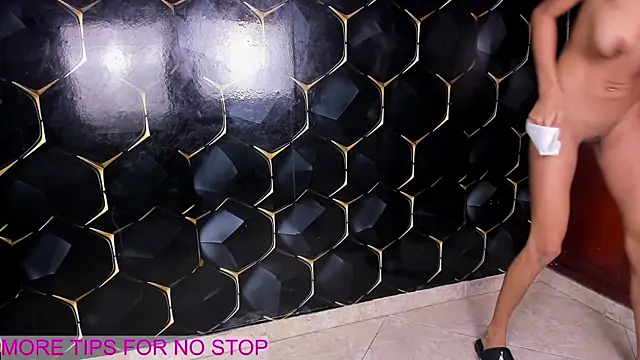 Hot_destructionXxx18 webcam