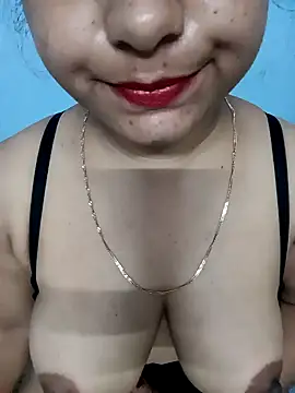 Webcam Model (Deliciouskimi)  is live.Free join now!