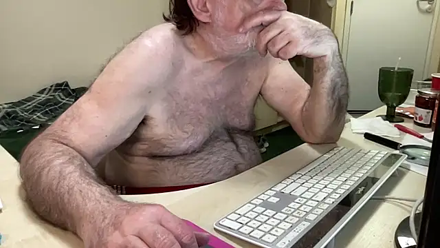 coach-karl (M grandpa) - Full naked six minutes
