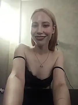 lola_gilbert (F teen) - Take off bra😍