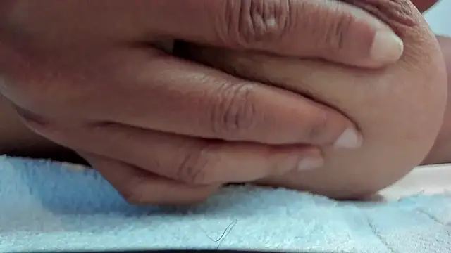 zara_lopez (F young) - milk in pussy and squirt