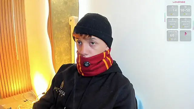 tomy_rox (M young) - SEXY ASS SHOW WITH TONGUE