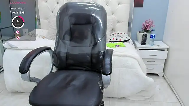 pearl_weet (F young) - SQUIRT ON MY BODY HOT+CUM 🔥