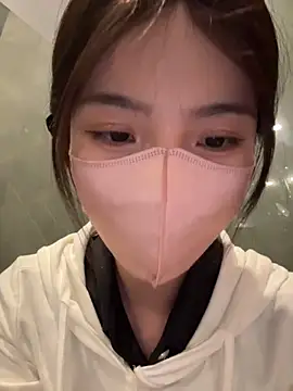 gougou13 Live Webcam on Stripchat