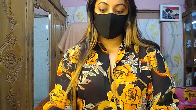 sehjadi_kayrahh (F young) - Cream on boobs 🥵🔥