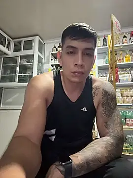 oliverwest04 (M young) - Make my ass vibrate at the gym🍆💦