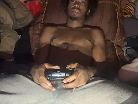 slimecrownzout5 - SlimeCrownzOut5's free webcam - UK Sex Cams