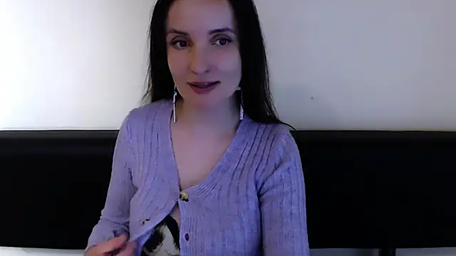 laimav_ - LaimaV_'s free webcam - UK Sex Cams
