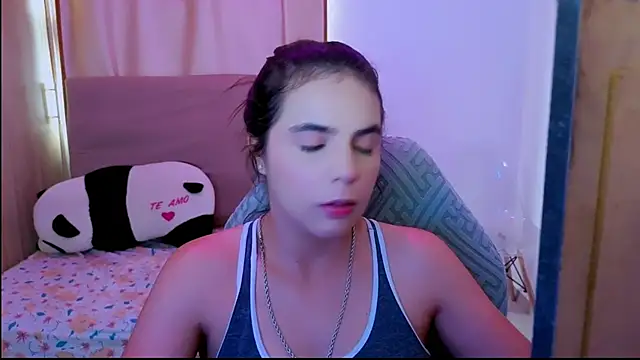 _elenna webcam