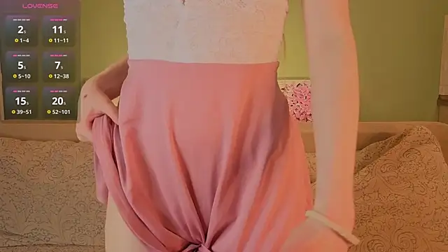 Watch UWU_flower live on EroticFlix - High definition streams