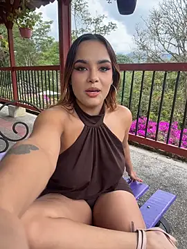 Watch Sammy_garciaa1 live on EroticFlix - High definition streams