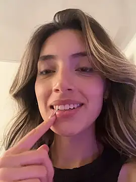 Webcam Model (IsadoraGalle_)  is live.Free join now!