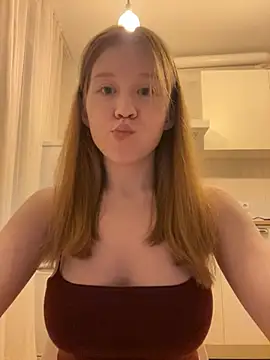 Webcam Model (Eva_Weyne)  is live.Free join now!