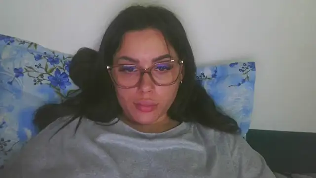 lovelyjulliette (F young) - boobs