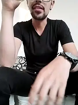 demian-vall - Demian-vall's free webcam - UK Sex Cams