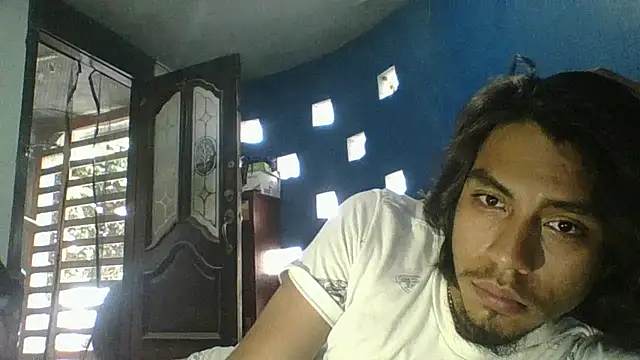 AlexAlejandro13 live sex cam