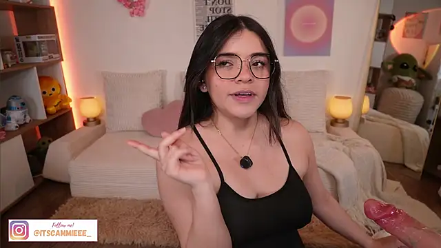 itscammieee (F young) - 💕 Fingers in my pussy💦