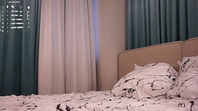 Watch EdlinAlliston live on EroticFlix - High definition streams