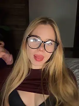Watch curchez_ live on EroticFlix - High definition streams