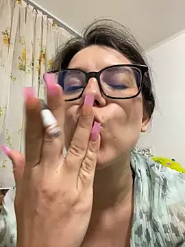 Watch NadiraNoor live on EroticFlix - High definition streams