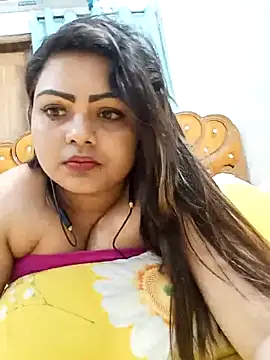 Webcam Model (blue-berry09)  is live.Free join now!
