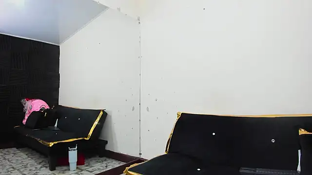 Lynn_Jones webcam