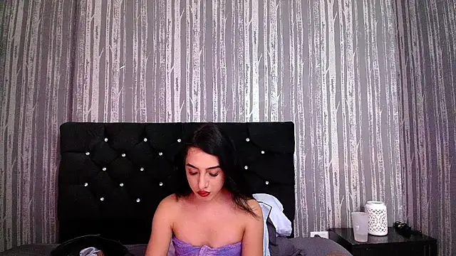 Alicee_Moonn webcam