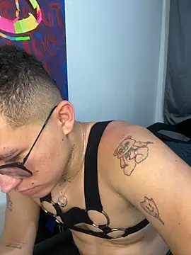kurtxxx22 (M young) - Show dick