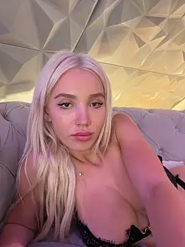  Lana-Grey chat room